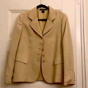 Ellen Tracy blazer in tan
